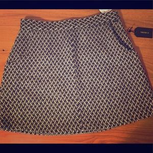 •Lowest price• NWT Black & Cream Forever 21 skirt