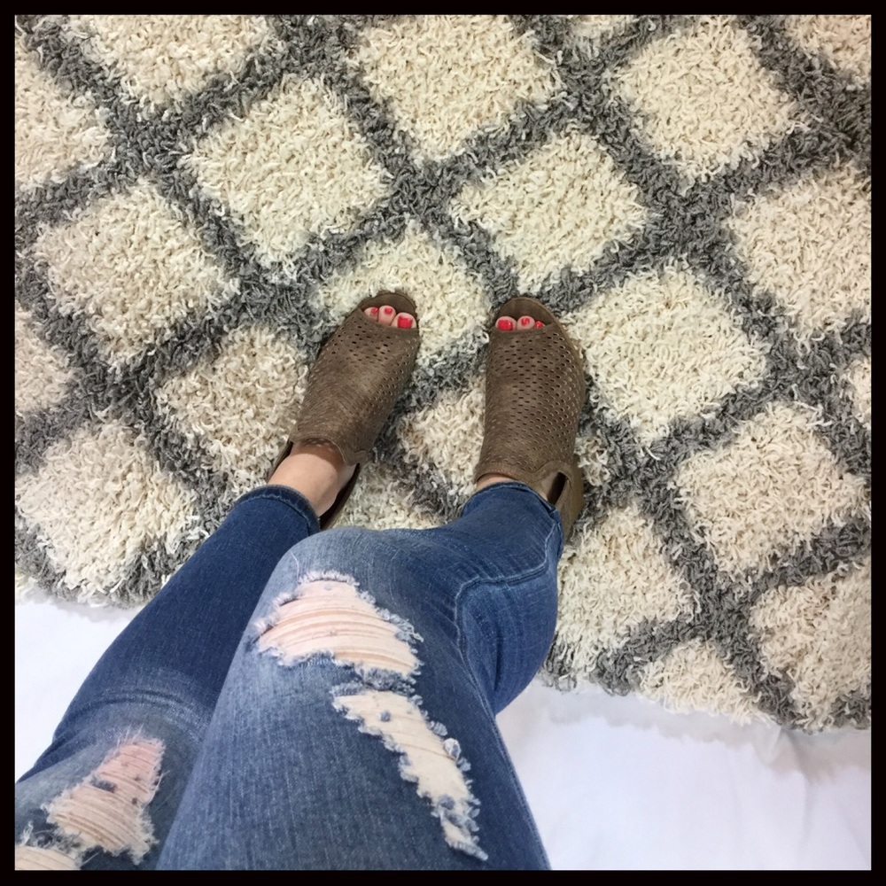 1 LEFT‼️SALE‼️Peep Toe Perforated Booties - Picture 5 of 5