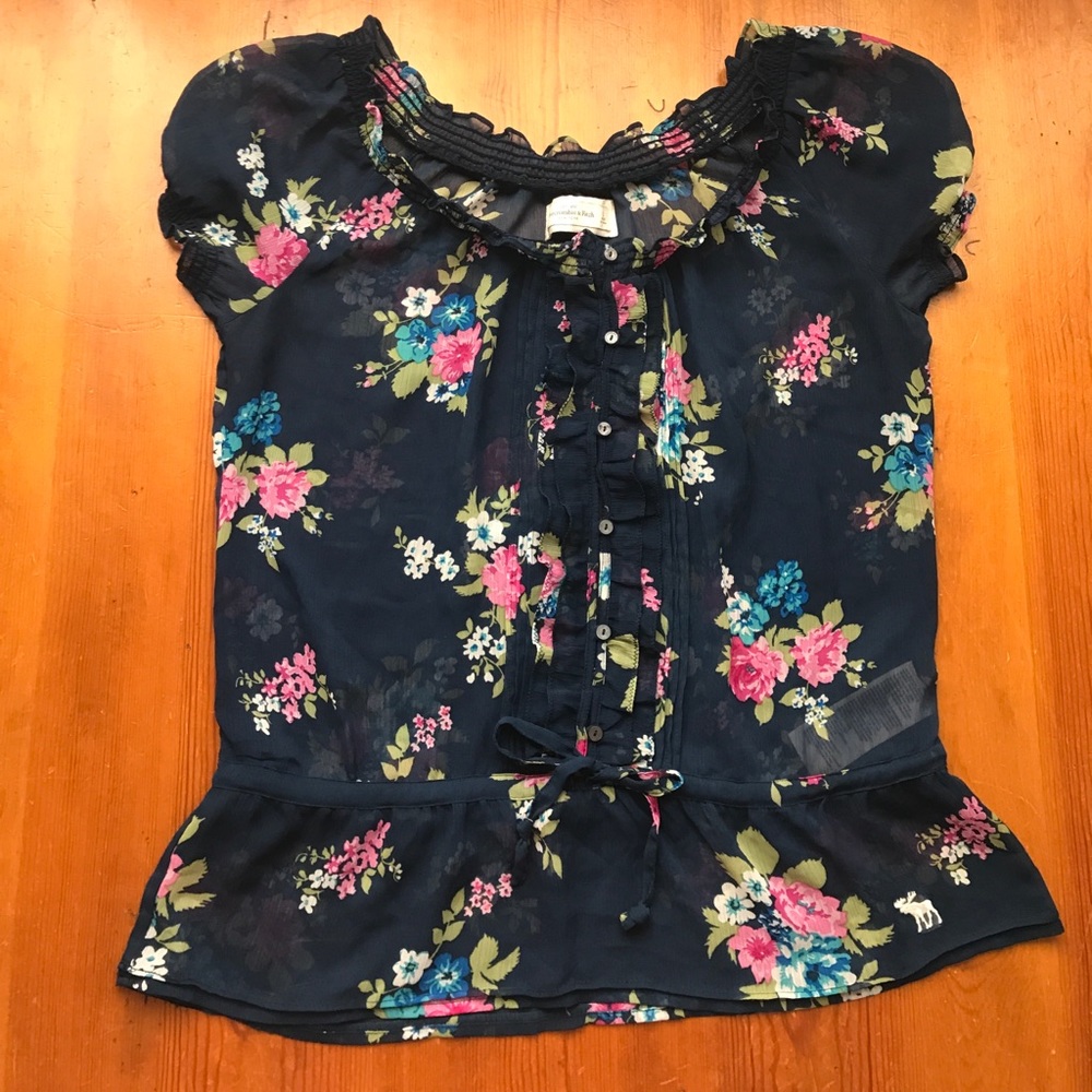 Abercrombie chiffon floral top