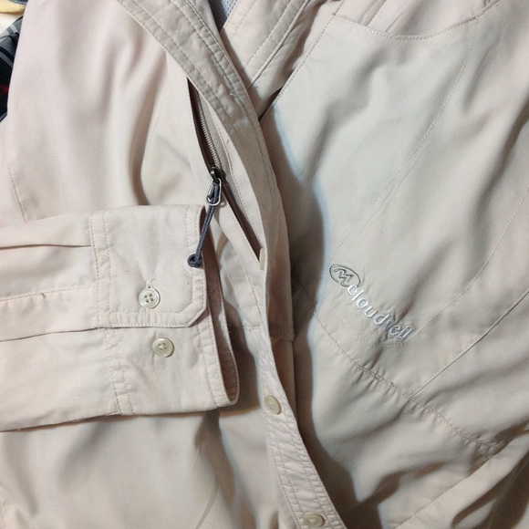 Outdoor vented sand colored utility button up - Picture 3 of 4