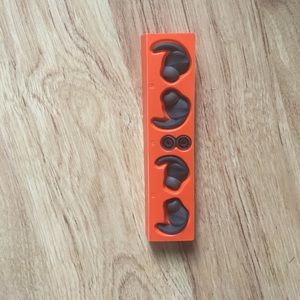 Jbl headphone caps (not headphones)