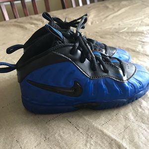 Blue & black foamposites