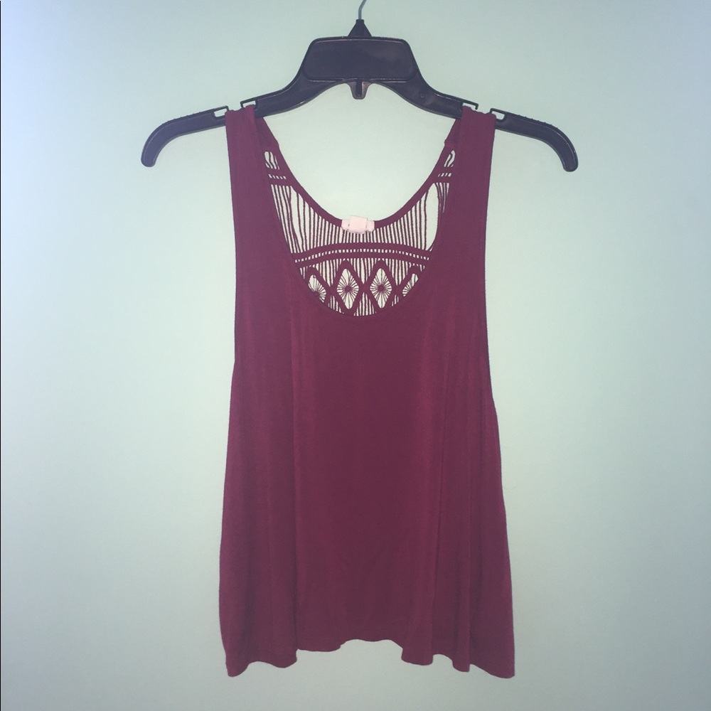 maroon tank with detailed back!!!!