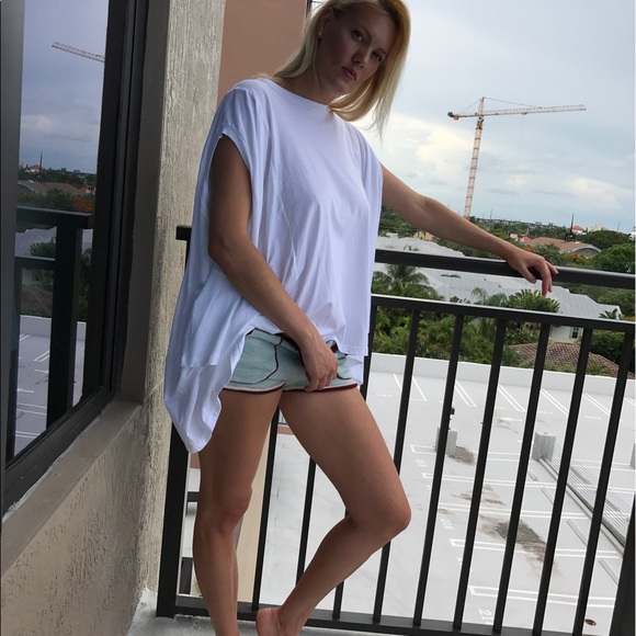 WHITE OVERSIZED T-SHIRT - Picture 4 of 6