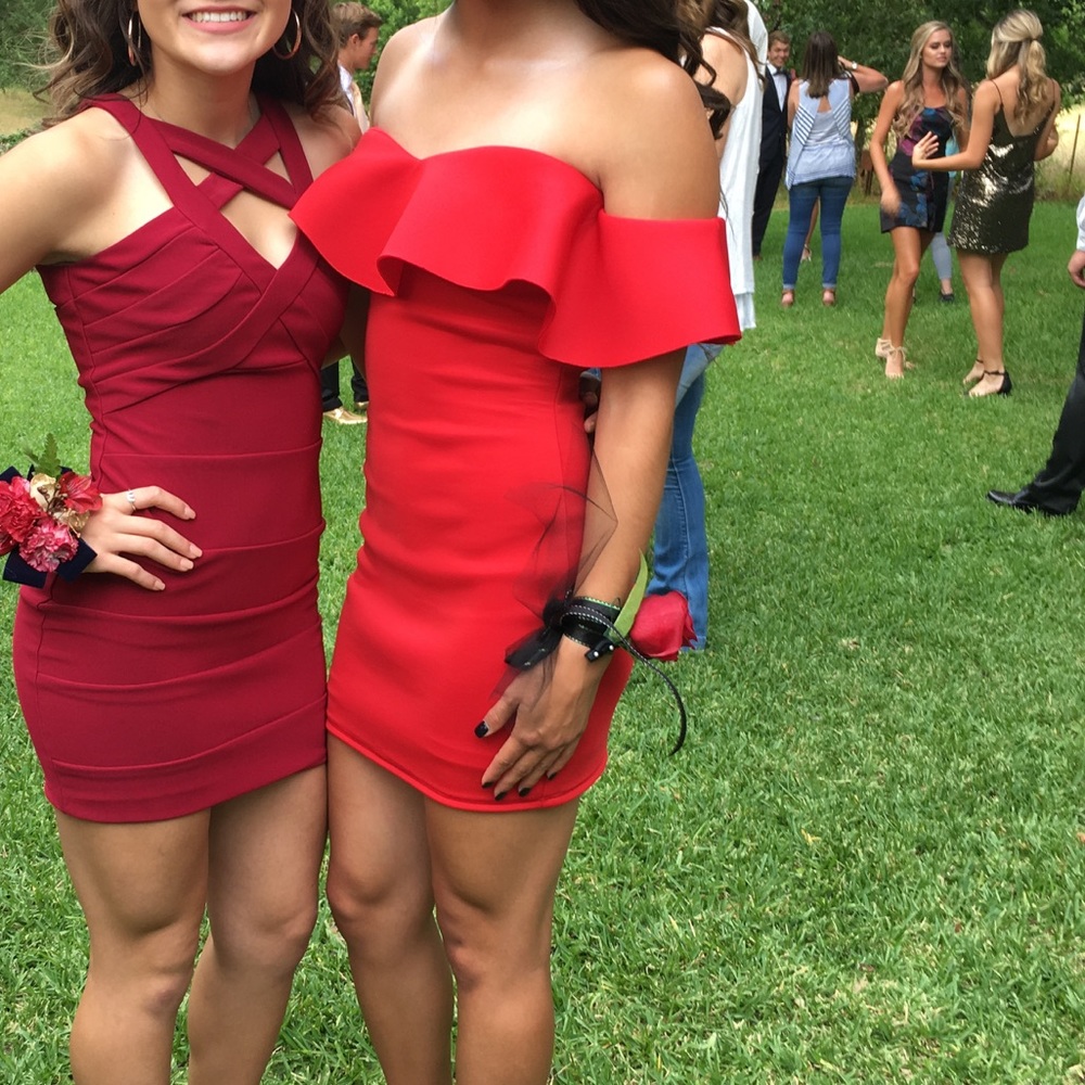 Prom Dress - Picture 2 of 6