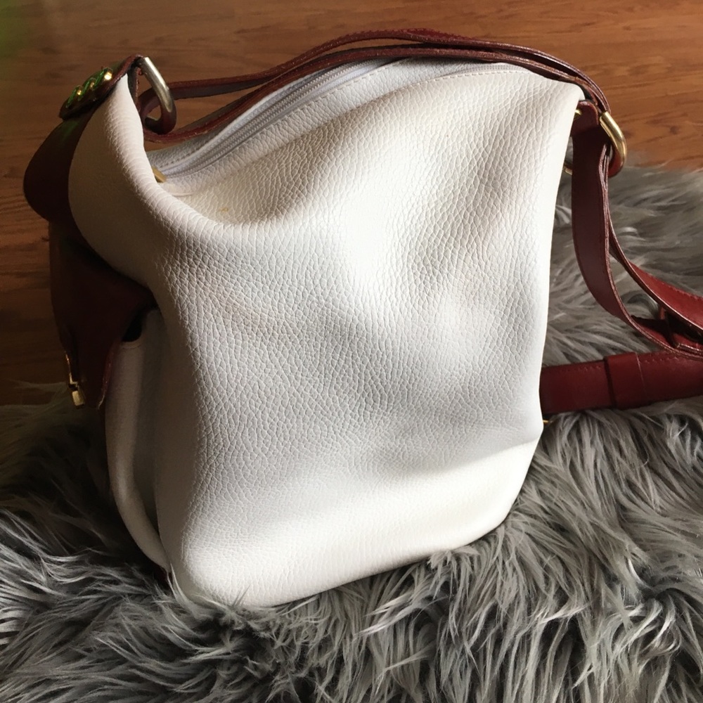 💥Weekend Sale💥 Red and White Valentina Purse