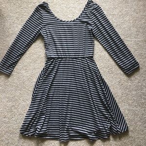 Striped ¾ sleeve dress