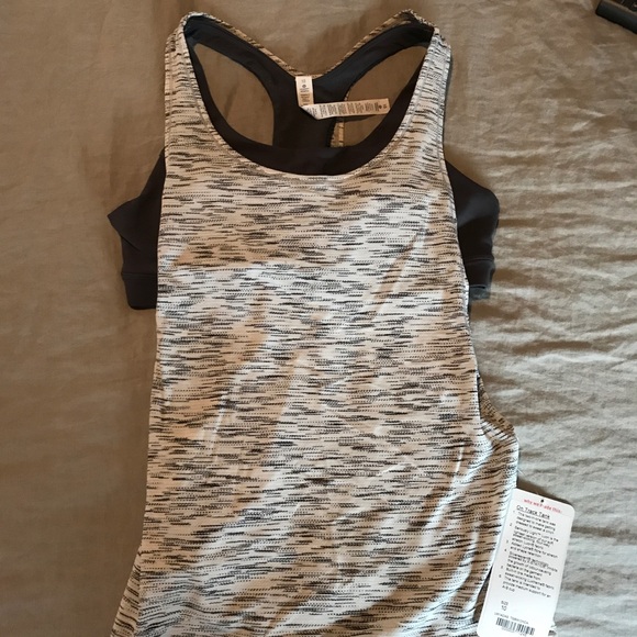 lululemon athletica Tops - Lululemon bra tank size 10