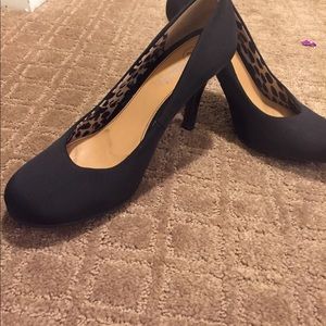3 inch nylon black with patten leather heels!