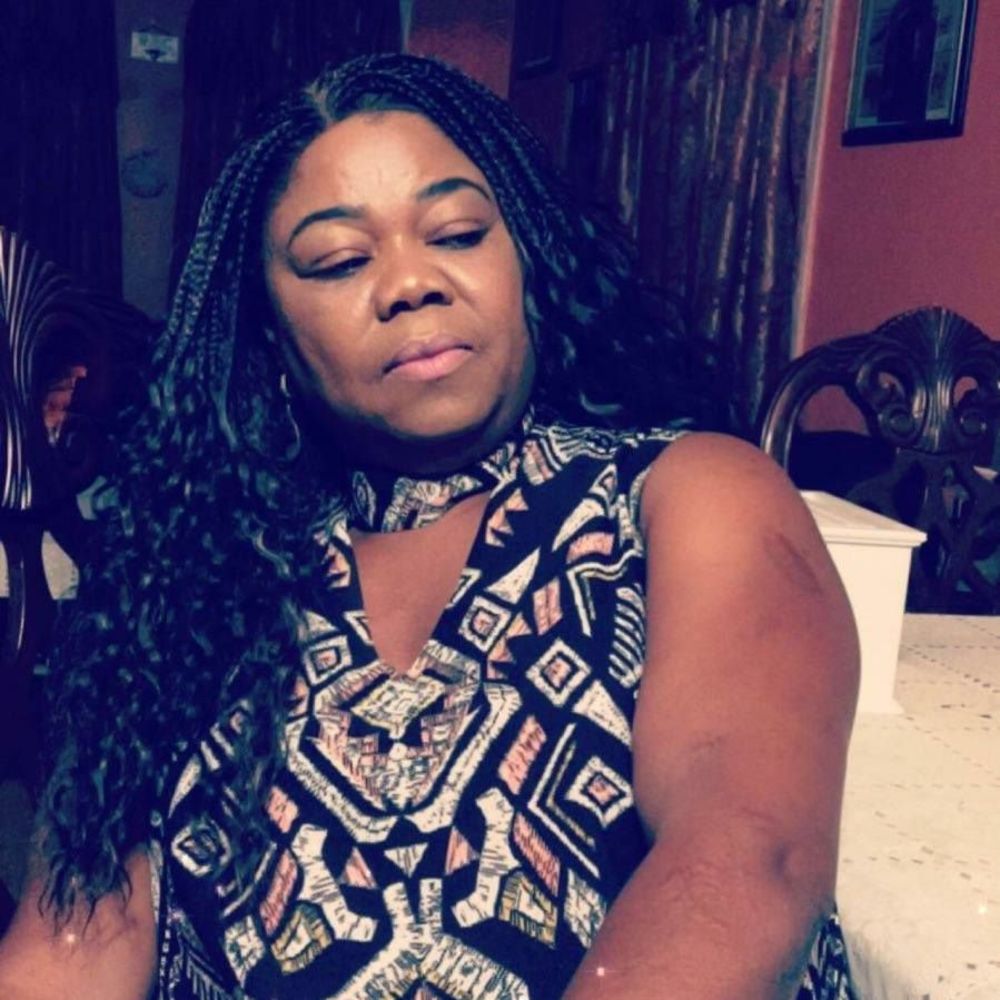 Meet your Posher, Edith