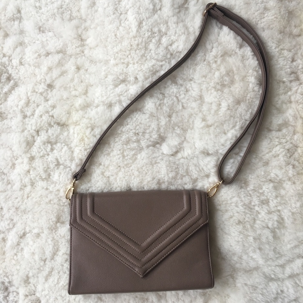 💥FINAL CLEARANCE💥 Grey + gold purse crossbody