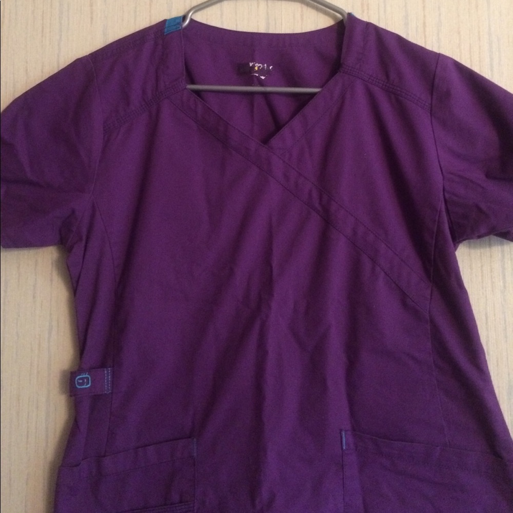 WonderWink Scrub top, size S