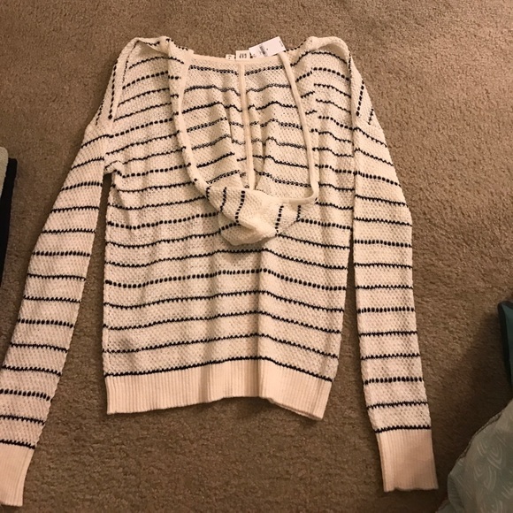 GAP hooded sweater - Picture 2 of 2