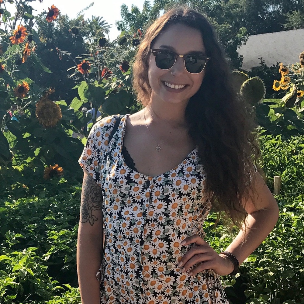 Meet your Posher, Kayla