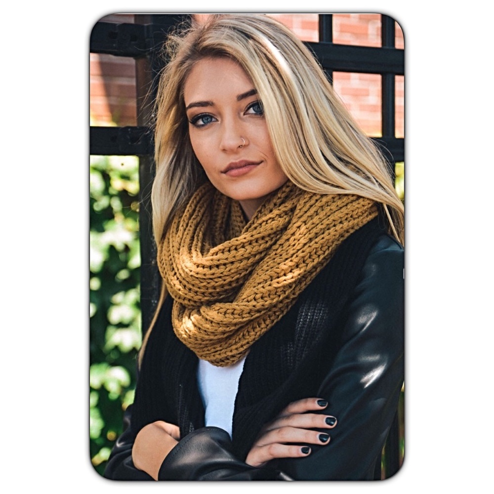 Gorgeous GoldenCamel Chunky InfinityScarf - Picture 2 of 4