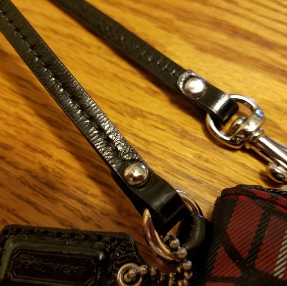 Tartan Coach Wristlet - Picture 4 of 6