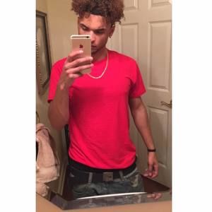 Meet your Posher, Deandre