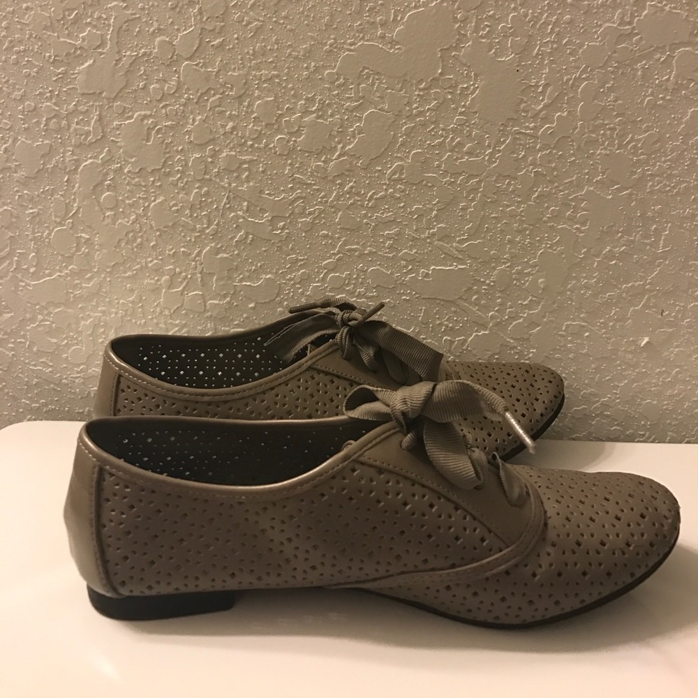 Lower East side grey leather shoes