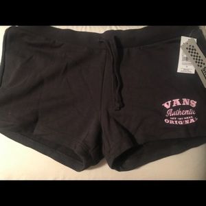 Vans Shorts BNWT