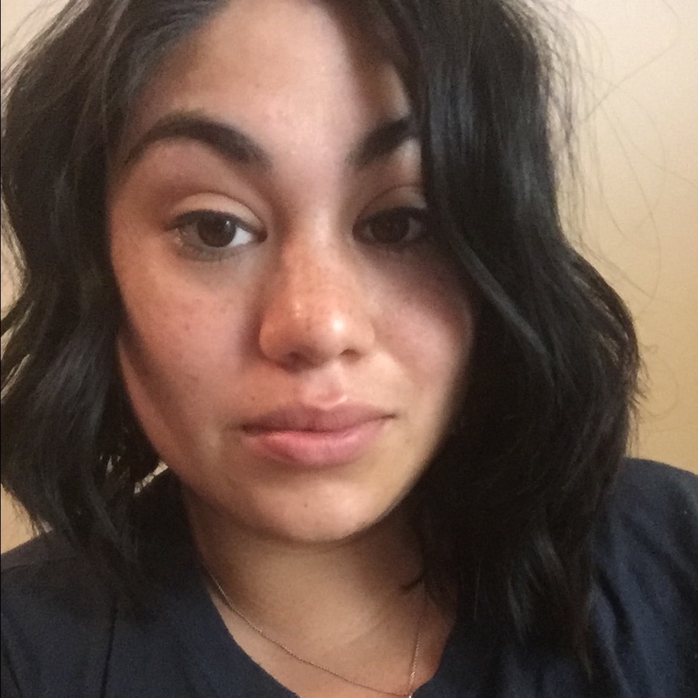 Meet your Posher, Julia