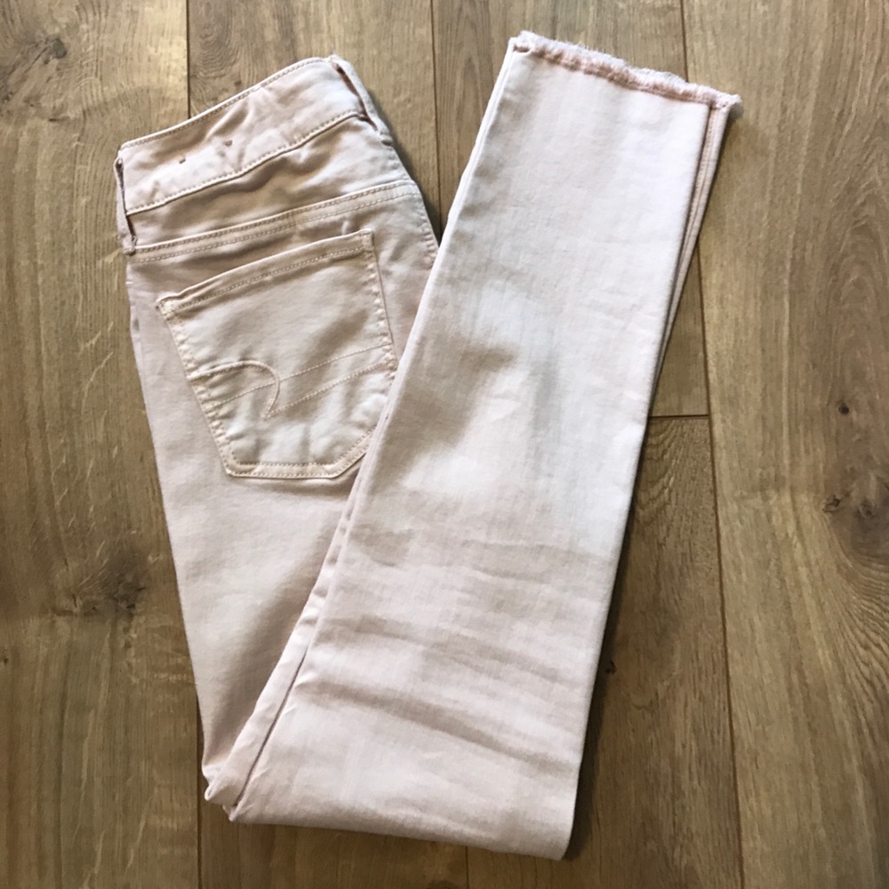 Baby pink American Eagle skinny jeans