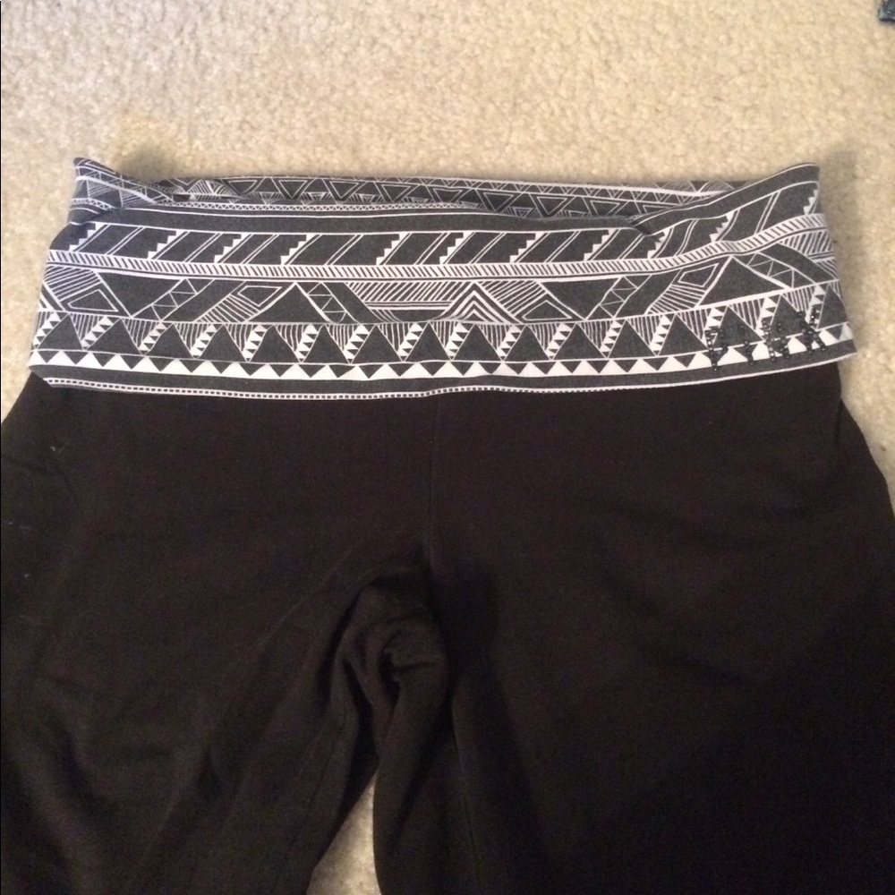 PINK cropped yoga pants, size S