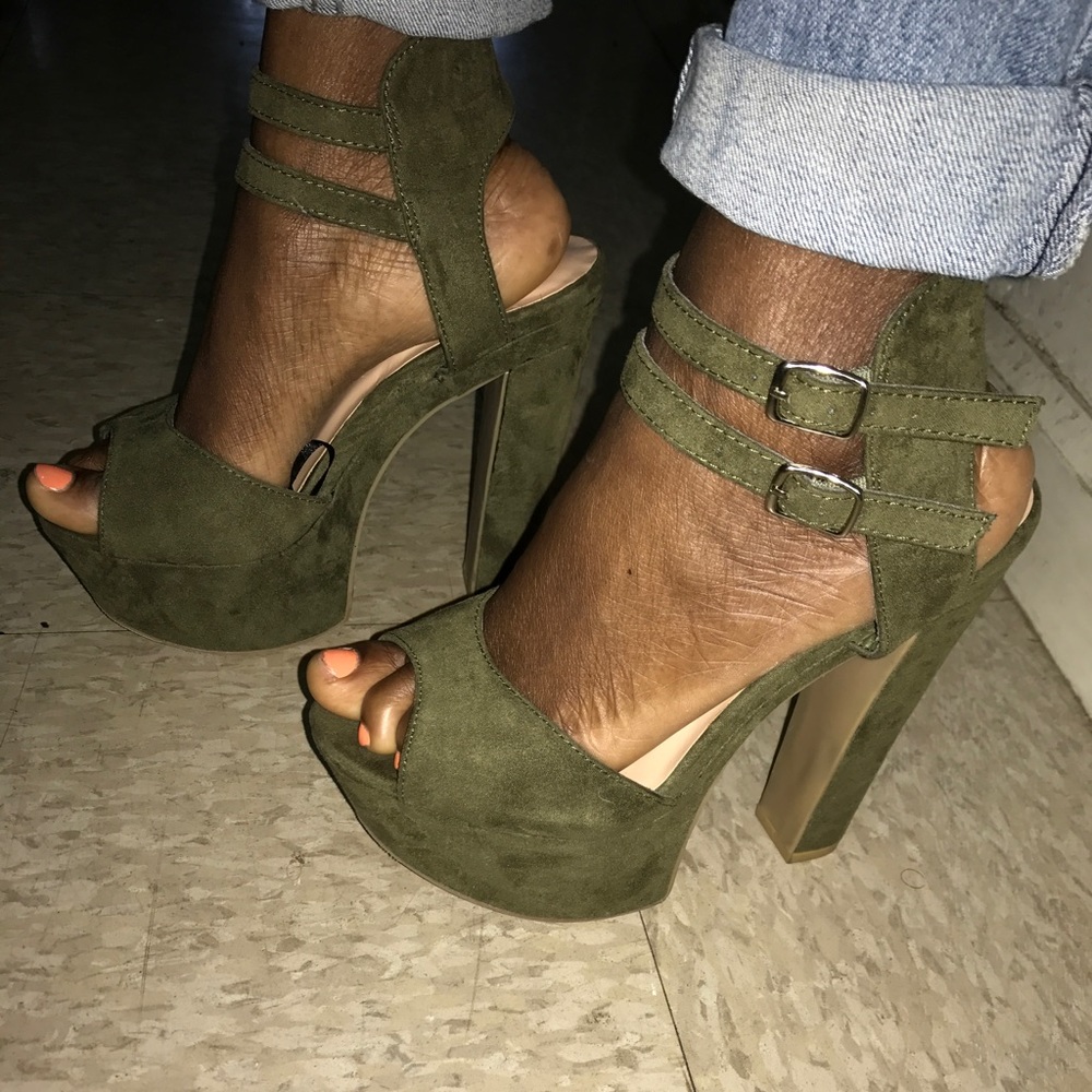 Olive-Her