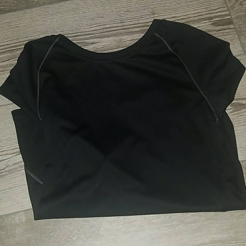 👟Black Athletic Tshirt👟