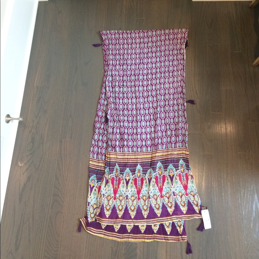 LF NEW WITH TAGS bright raj scarf/wrap