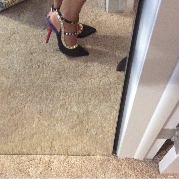 Sexy heels - Picture 2 of 5