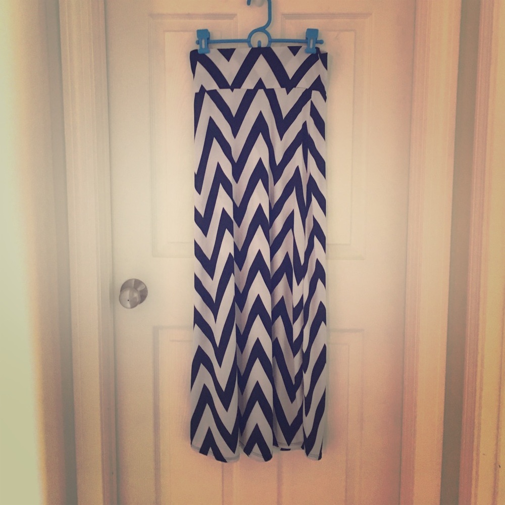 Black and White Chevron Maxi Skirt