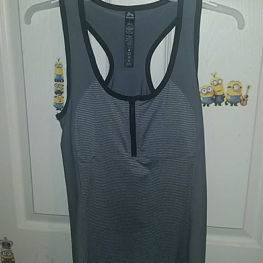 👟Gray workout tank👟