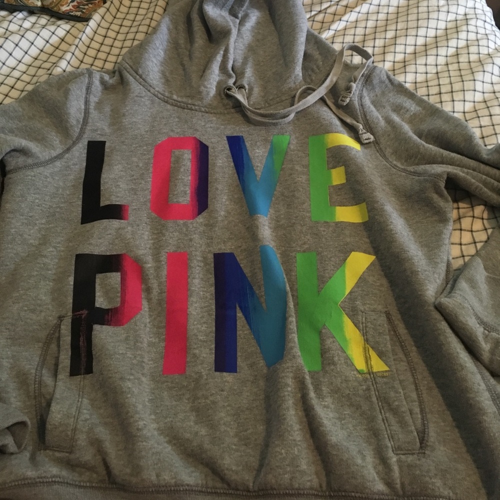 VS Pink sweatshirt