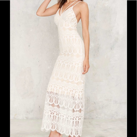 R100 Emilia lace maxi dress - Picture 3 of 3