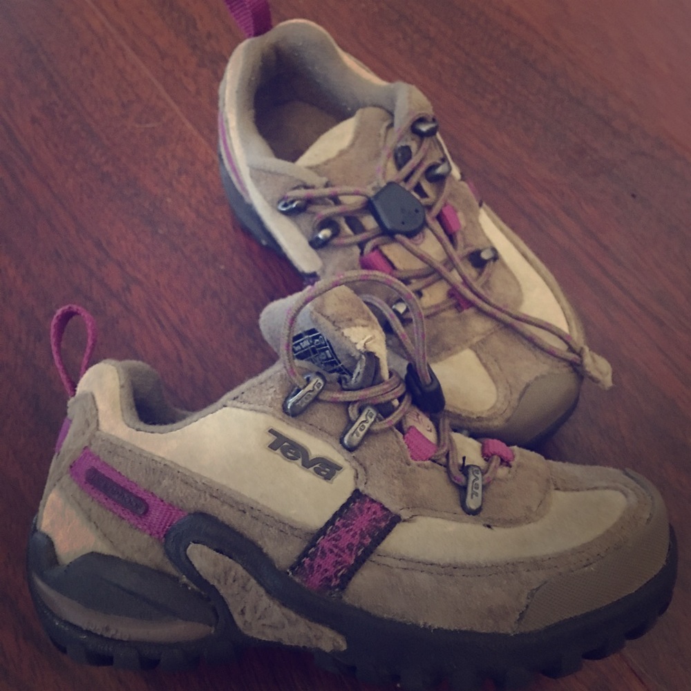 Kids teva shoes