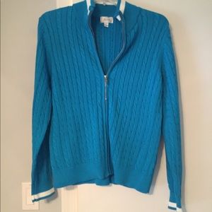 NWOT Knitted blue and white foxcroft sweater