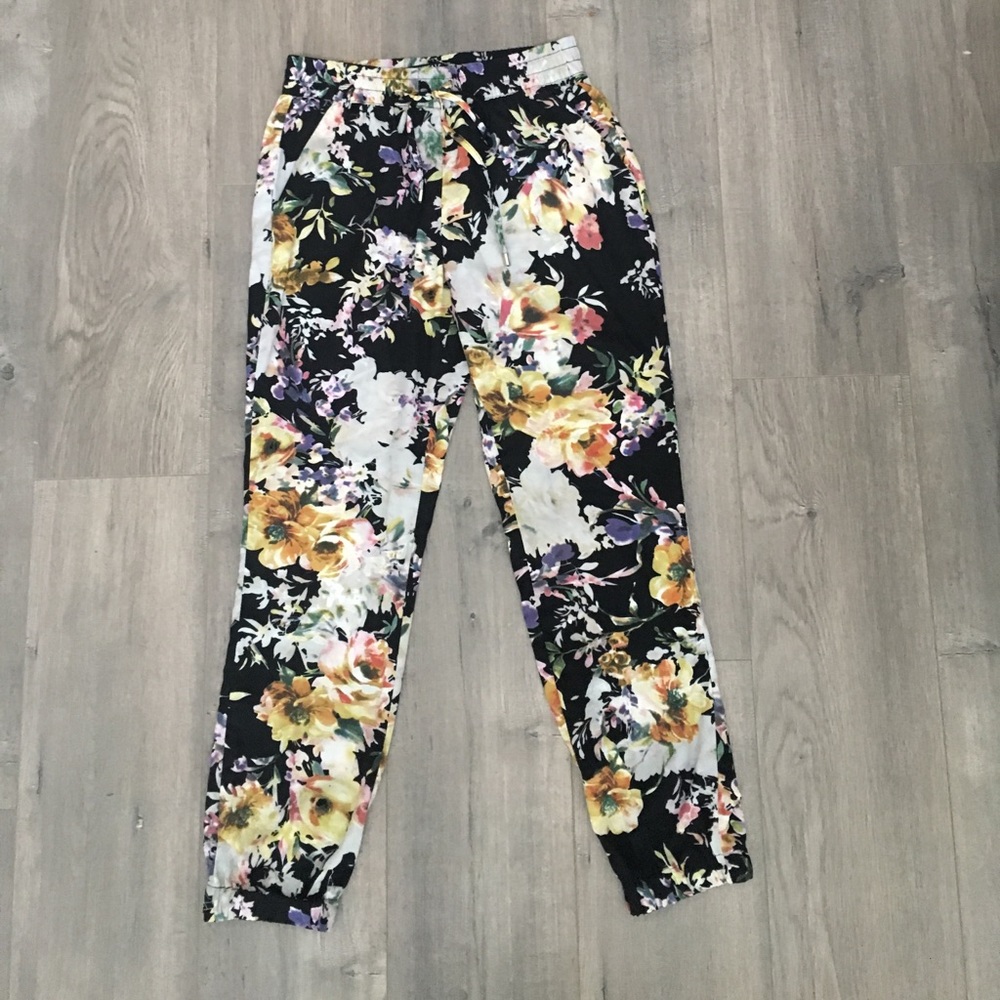 Floral jogger pants