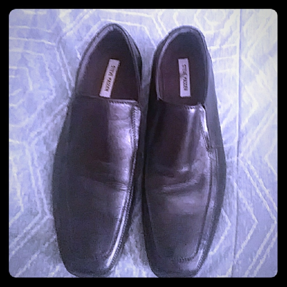 Men Steve Madden black leather shoes