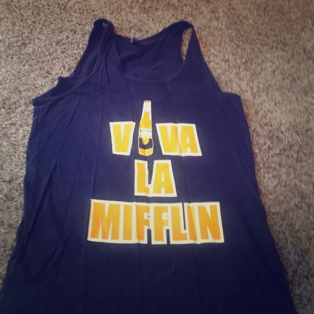 College tank