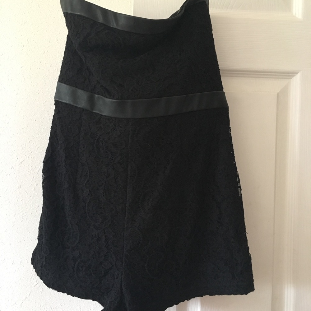 Lace Romper with Studded Detail - Picture 3 of 4