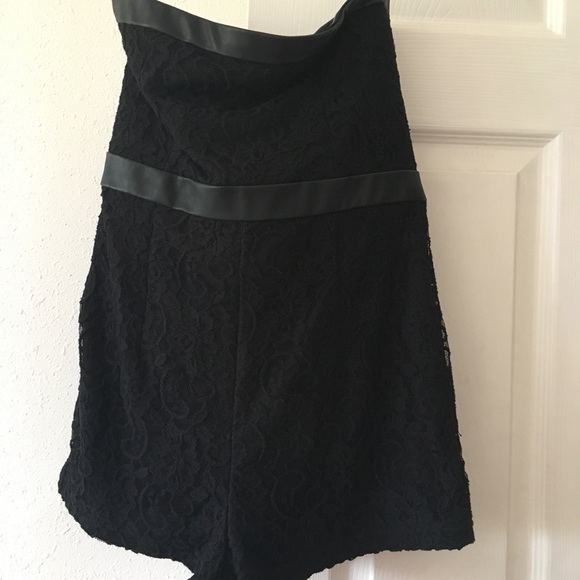 Lace Romper with Studded Detail - Picture 3 of 4