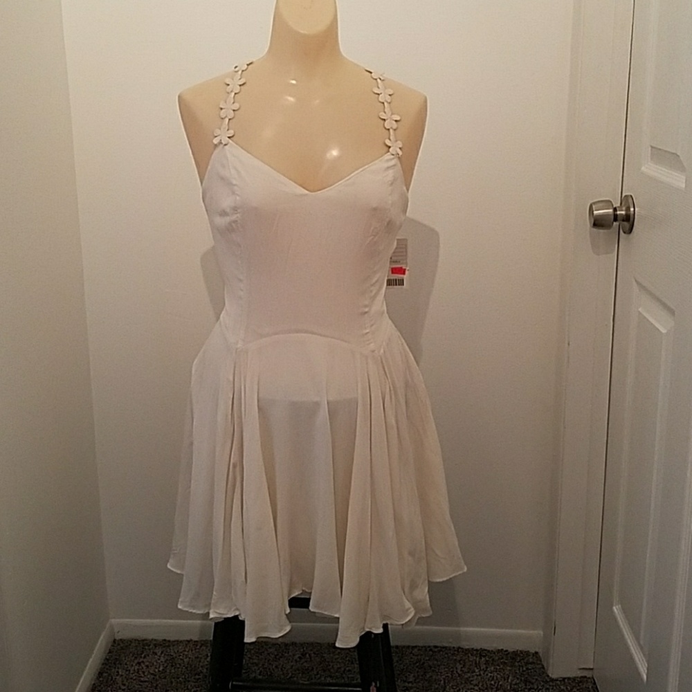 Ivory Urban Outfitters Kimchi Blue sundress