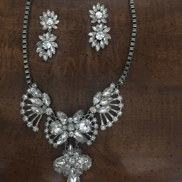 Jewelry set - Picture 1 of 3