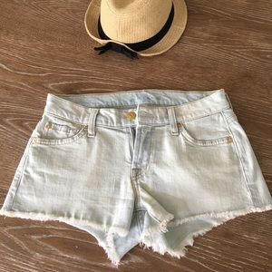 Seven for all mankind shorts 😘