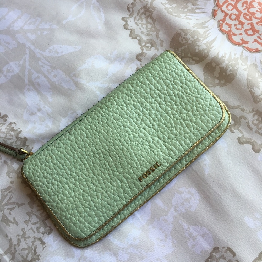 Fossil wallet