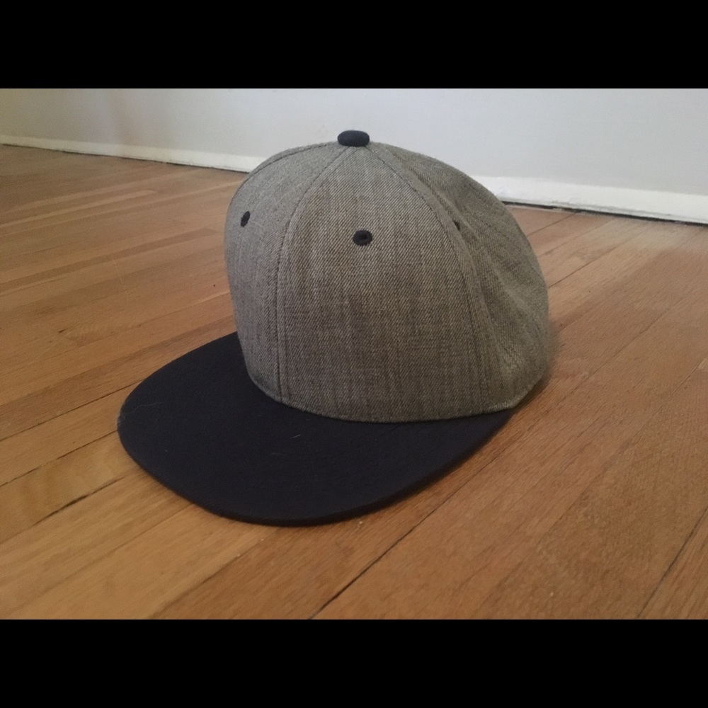 Grey Flatbrim