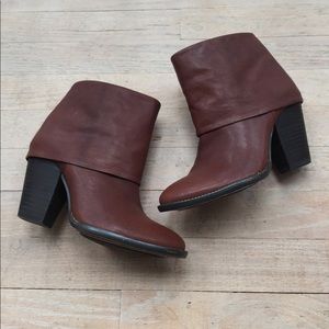 Vince Camuto leather heeled ankle boots!