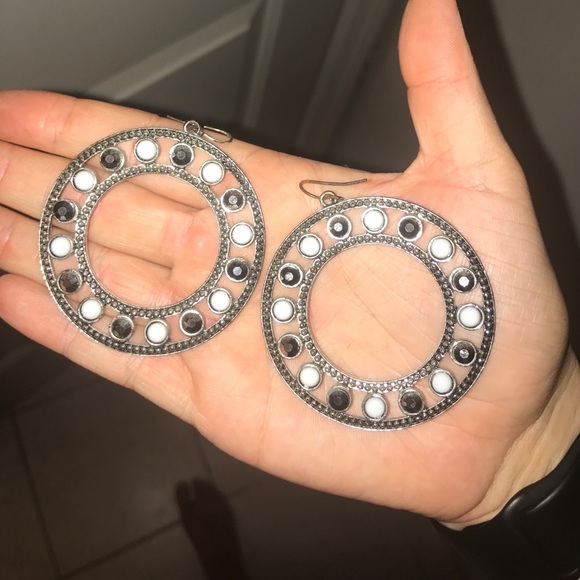 Earrings - Picture 3 of 4