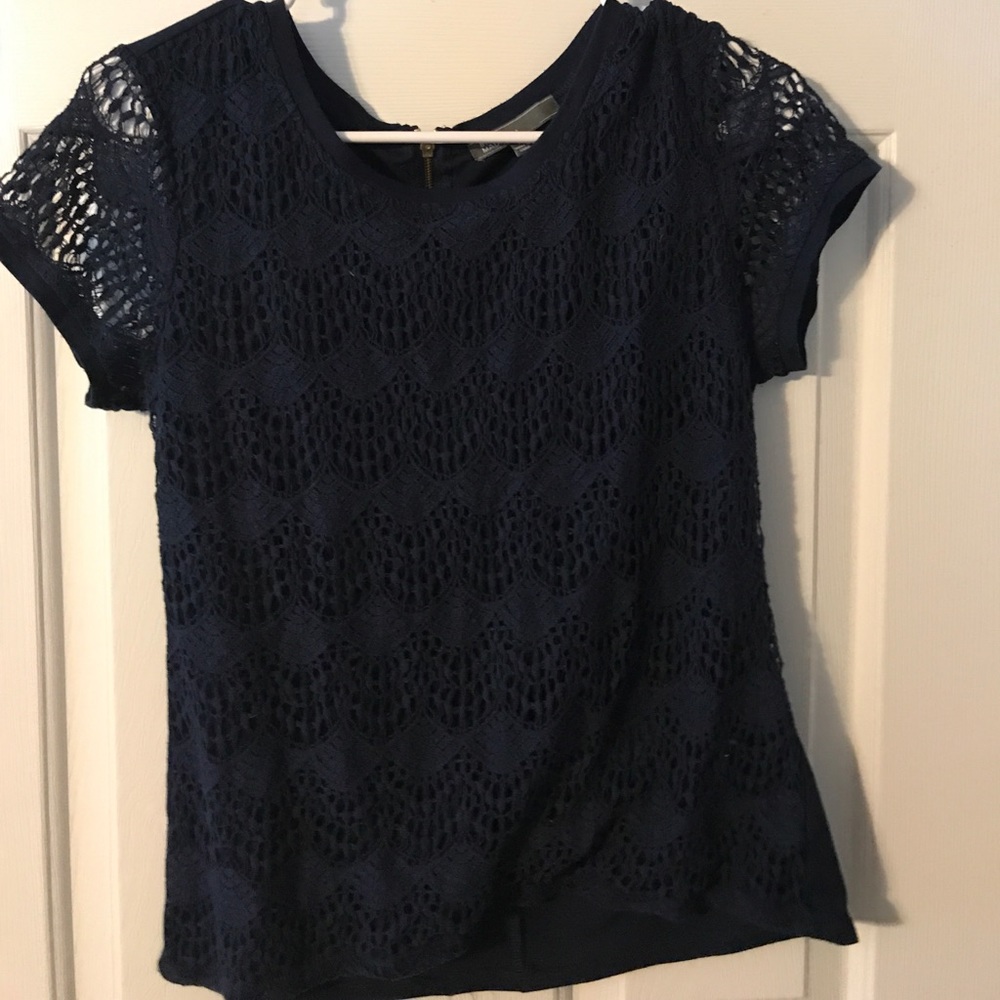Navy shirt with zip up back and crochet!! Size M