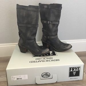 Frye Carmen boot